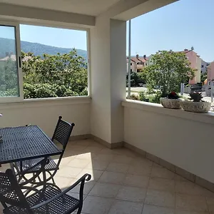 Rea Apartment